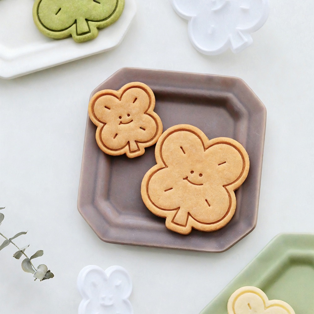 Cetakan Kue Berbentuk Semanggi - Kitchen Baking Cookies ulasan dan harga