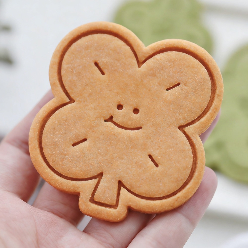 Cetakan Kue Berbentuk Semanggi - Kitchen Baking Cookies ulasan dan harga